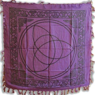 (image for) Purple Triquetra altar/ tarot cloth